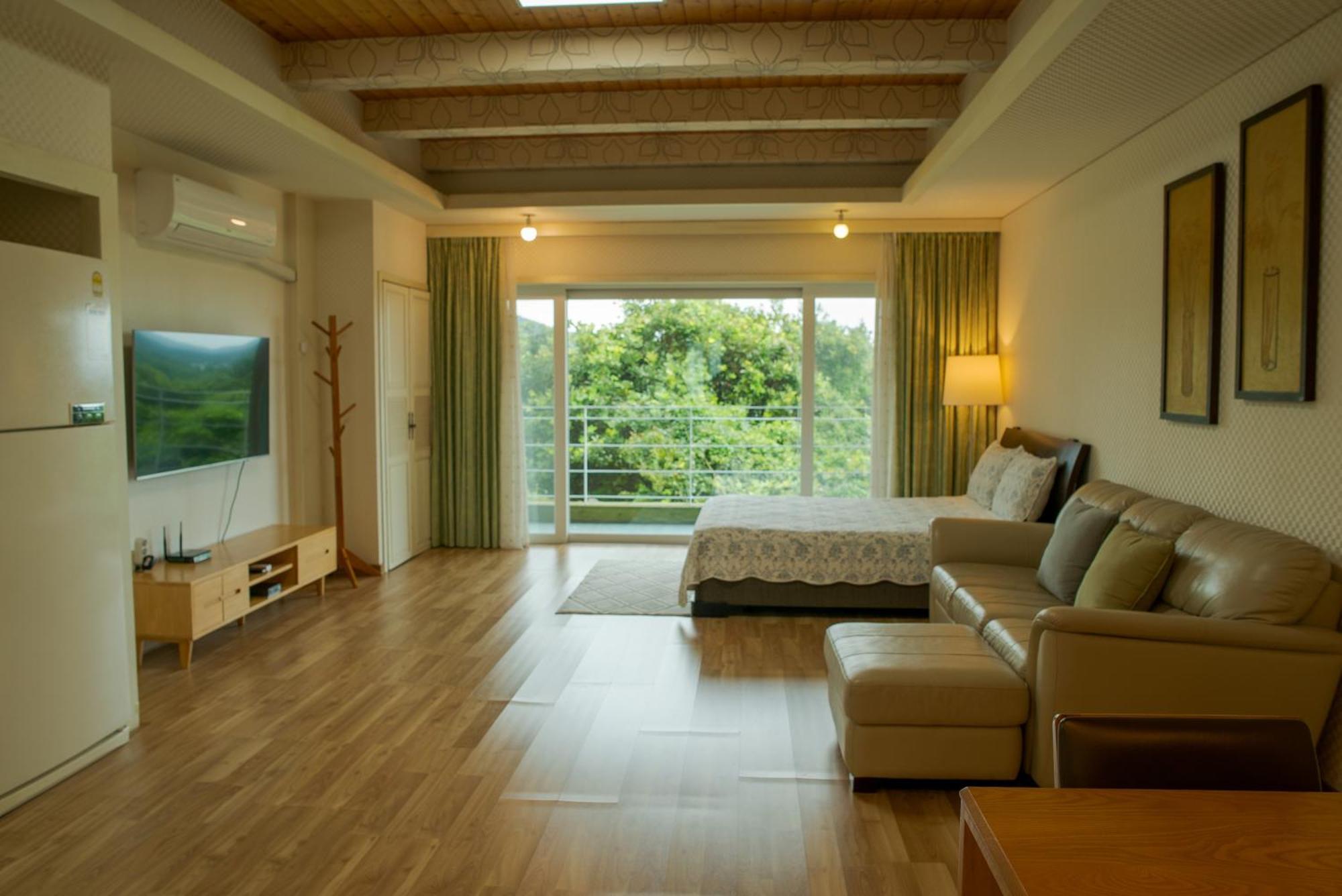 Green Narae Pension Seogwipo Exterior foto