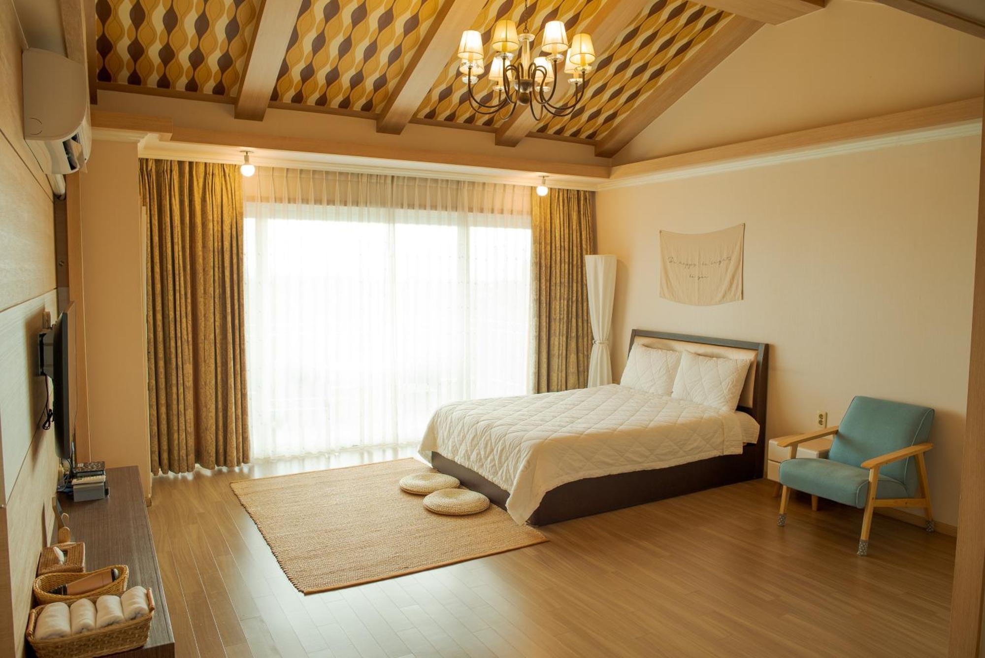 Green Narae Pension Seogwipo Exterior foto